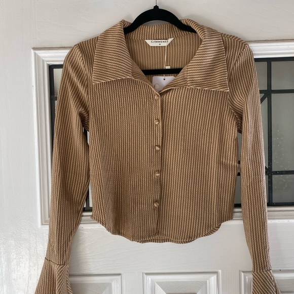Collared Button Up Knit Shirt

Color: Light Brown
Size: M - Picture 2 of 6
